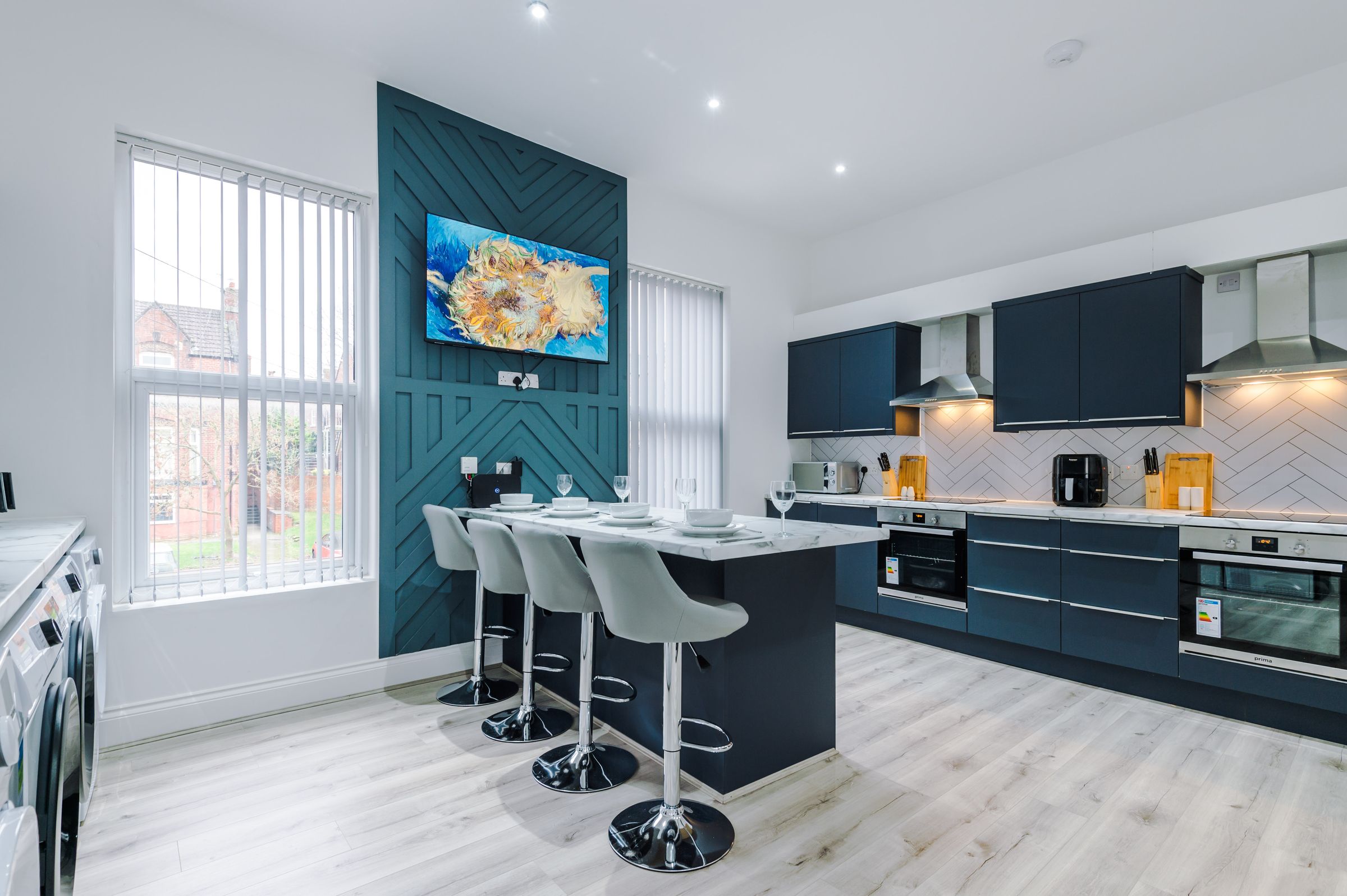 The Woodlands, Birkenhead: kitchen island